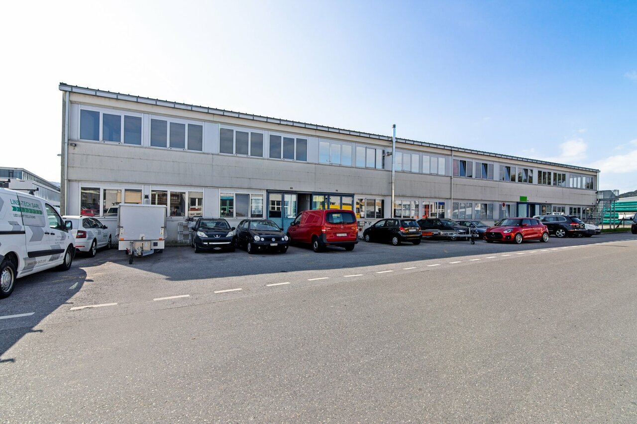 285m² atelier, photo 1 sur 8