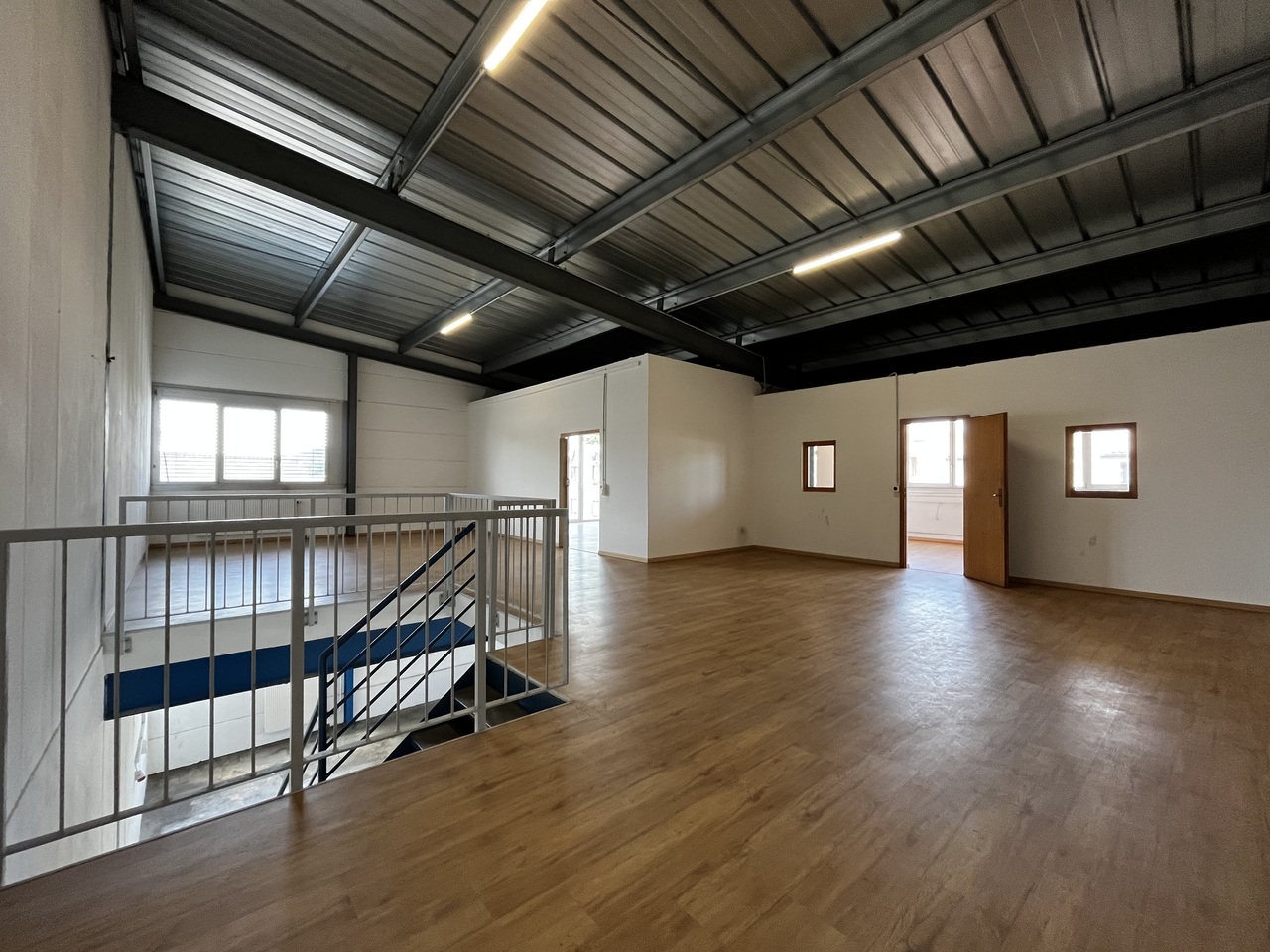 285m² atelier, photo 4 sur 8