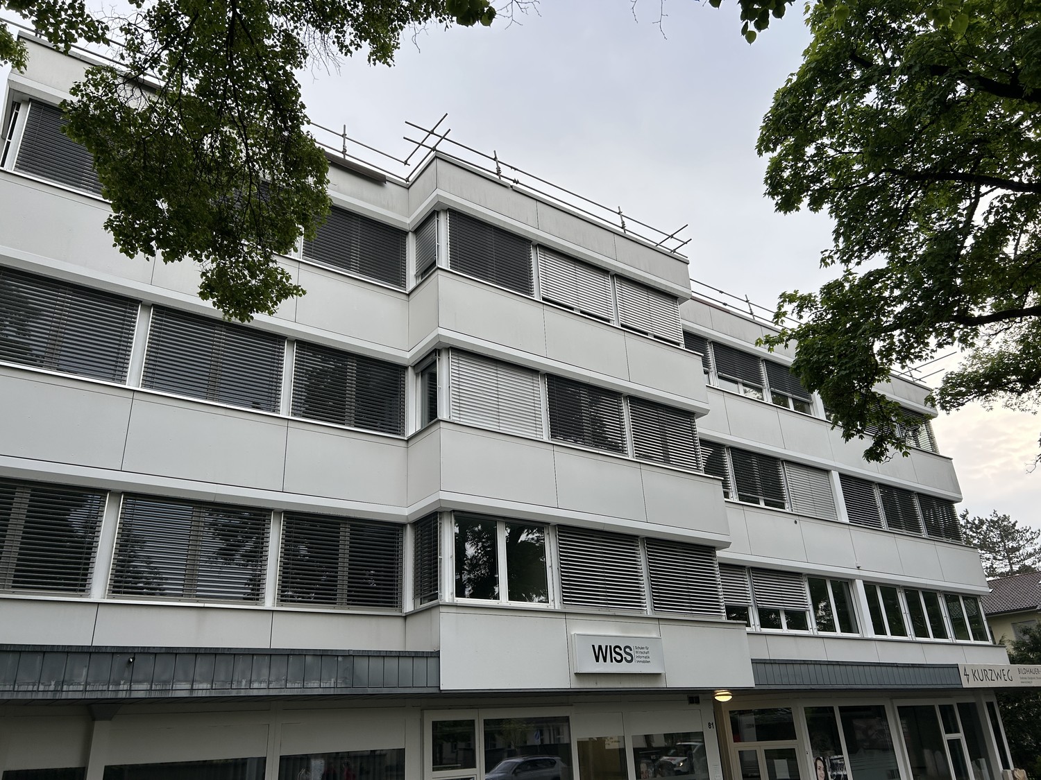 425m² de bureaux