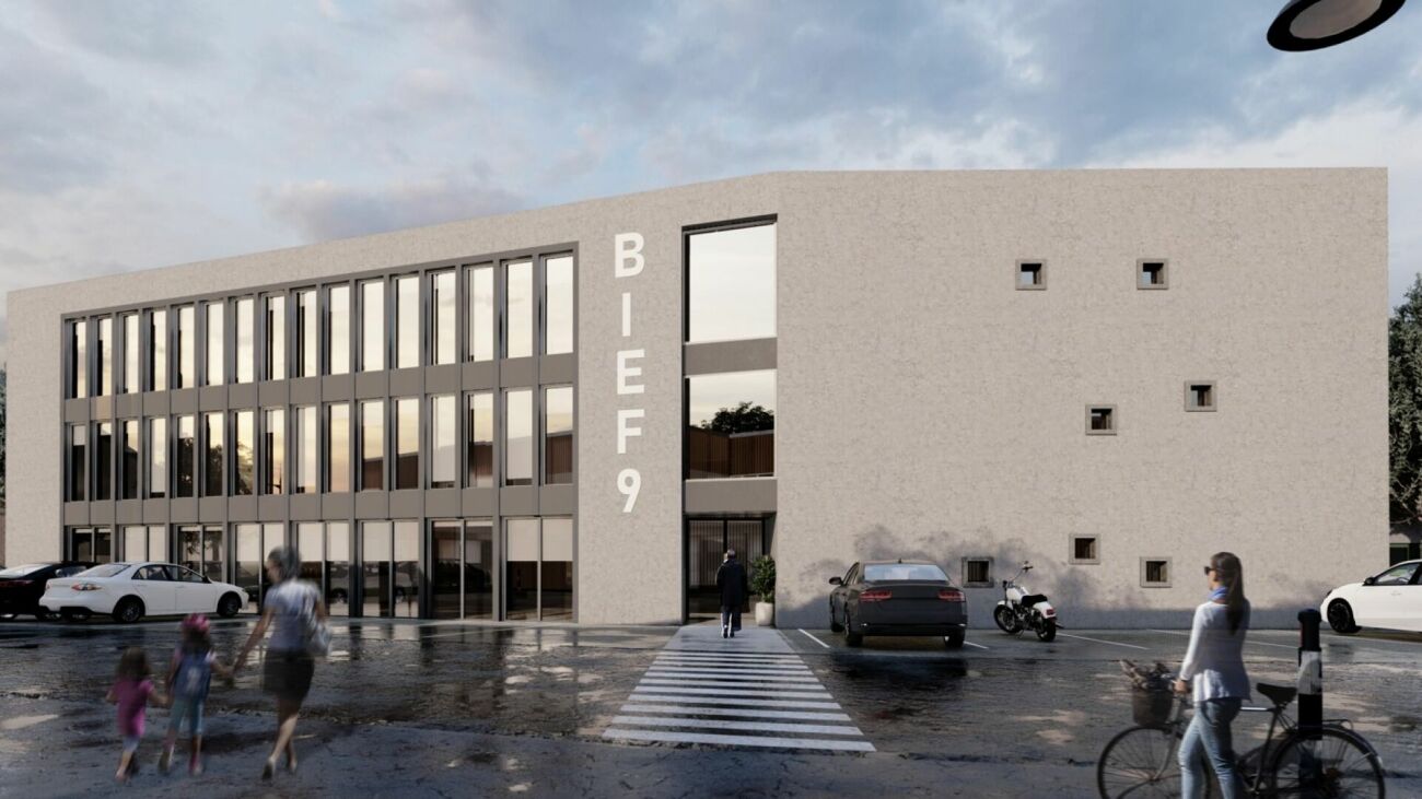 356m² commercial, photo 4 sur 9
