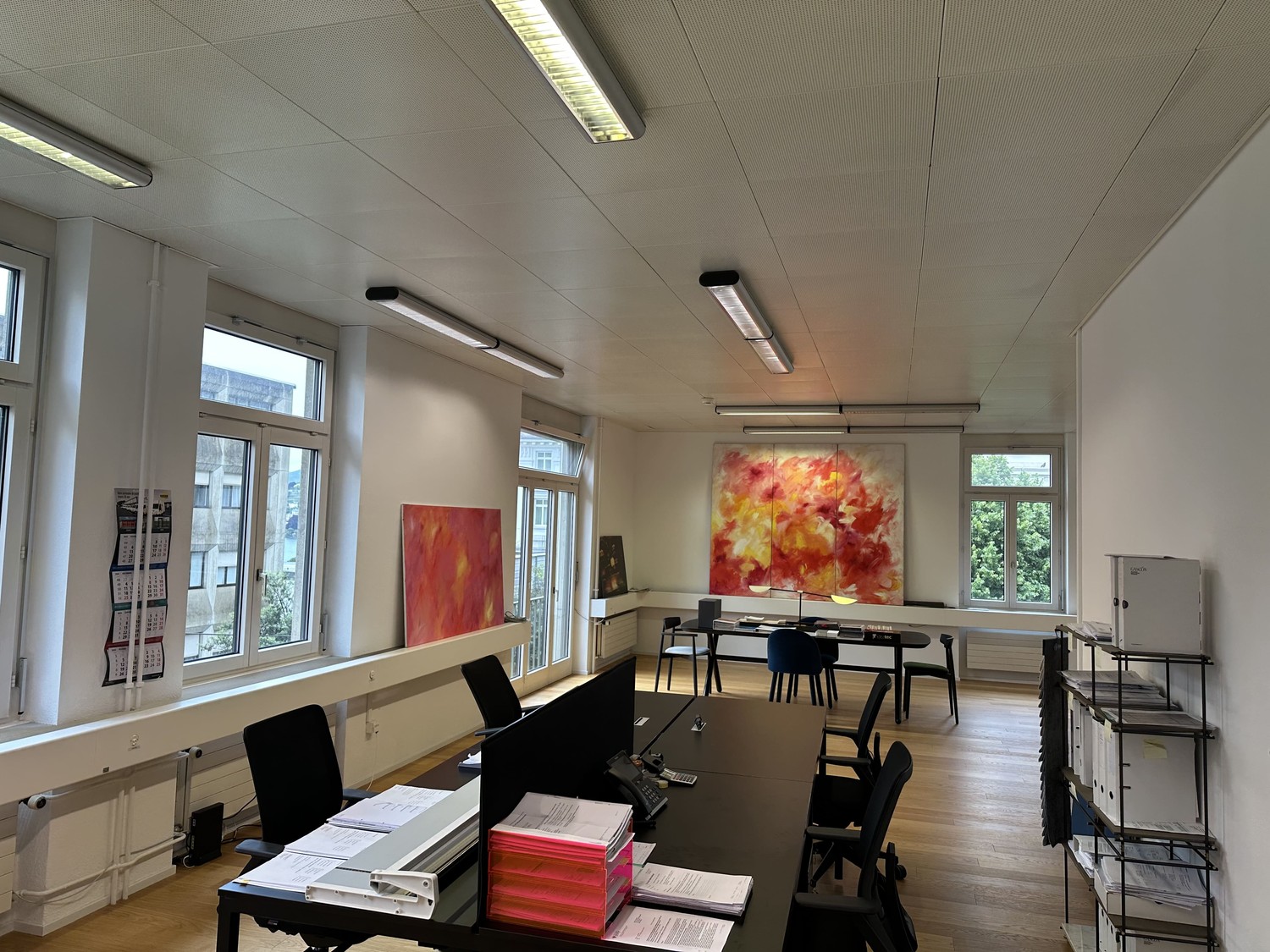 95m² office