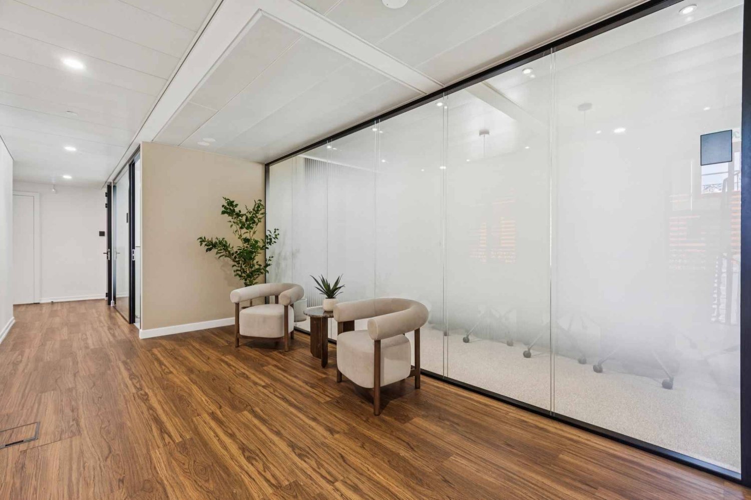 23m² office, photo 2 sur 8