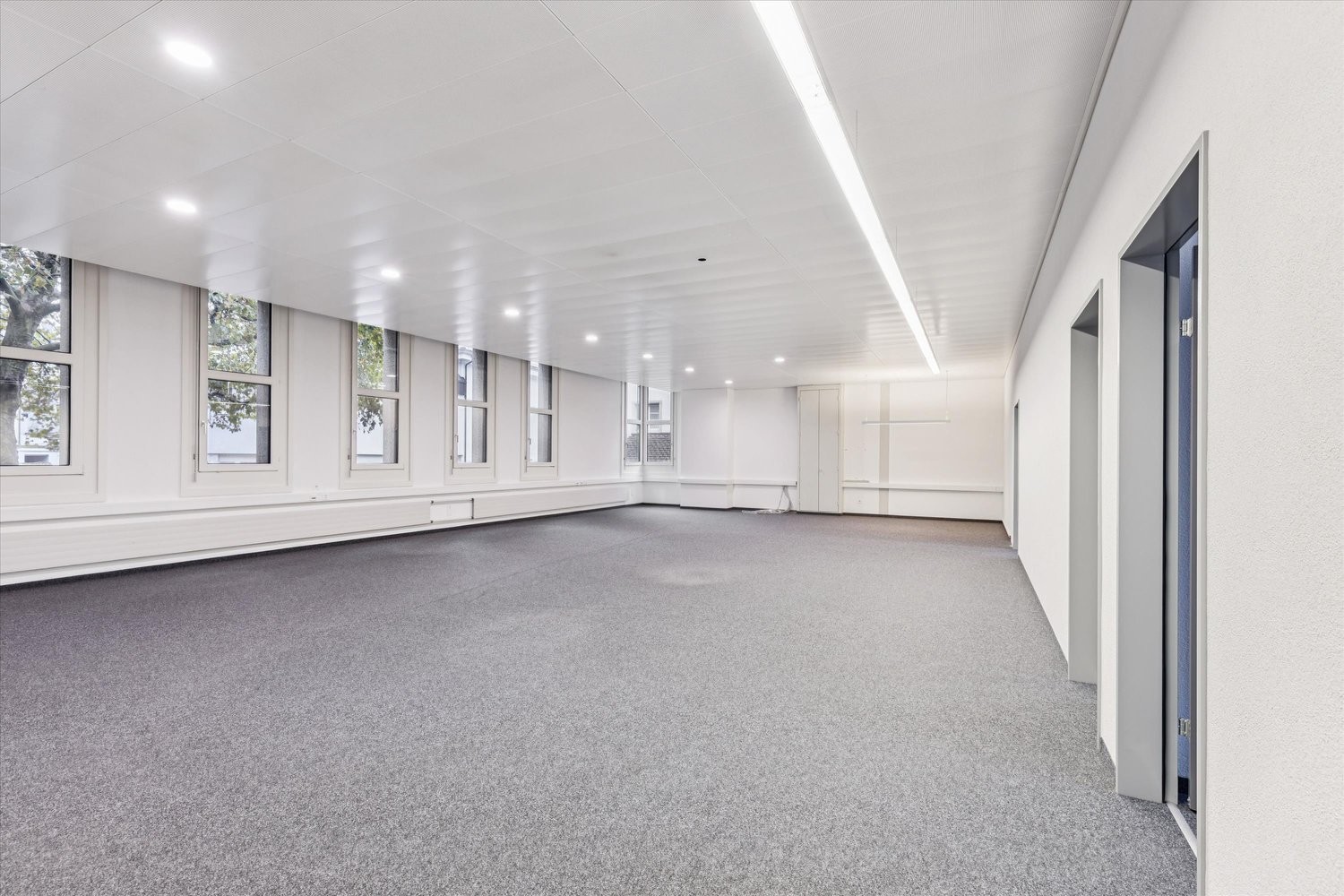 175m² commercial, photo 4 sur 8