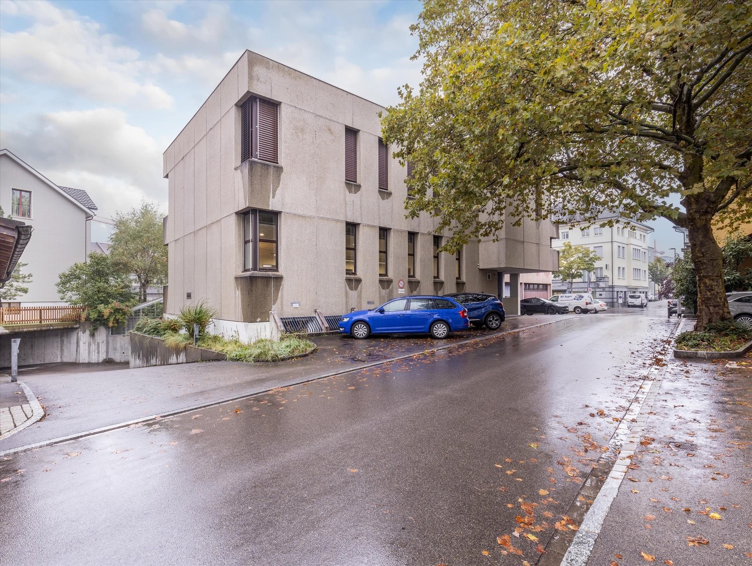 175m² commercial, photo 3 sur 8