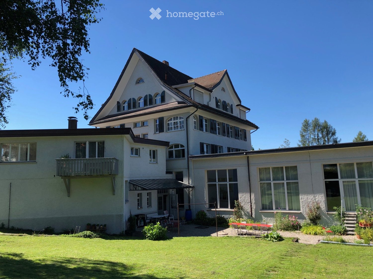 Appartement de 5 ½ pièces

Cet appartement spacieux et lumineux de 5 ½ pièces situé dans le quartier prisé d'Ebnet à Herisau offre beaucoup d'espace et un emplacement résidentiel calme et ensoleillé, idéal pour les familles ou les couples ayant besoin d'espace.

Aperçu de l'appartement
- 5 ½ pièces,, photo 2 sur 5