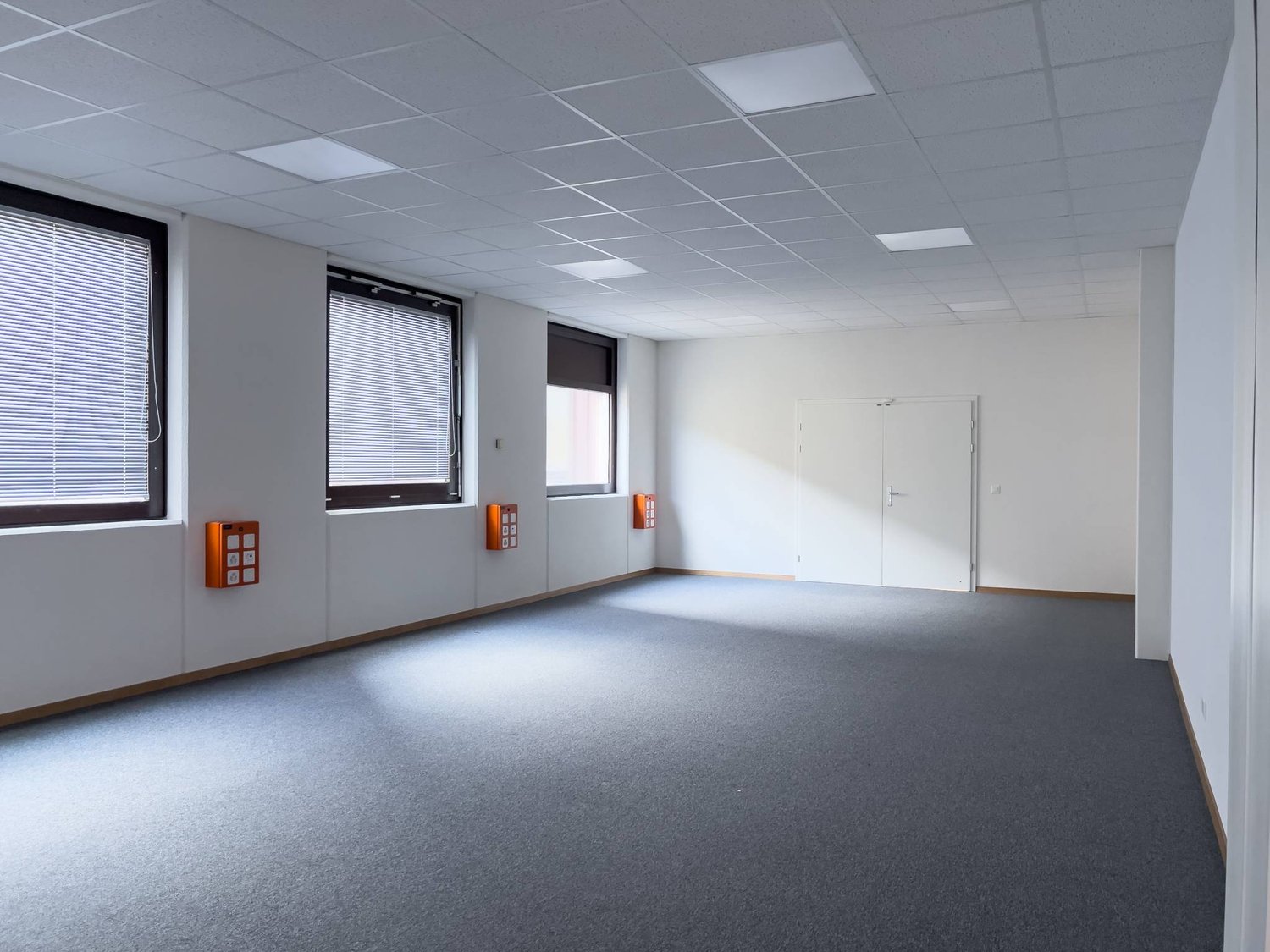 400m² office, photo 3 sur 7