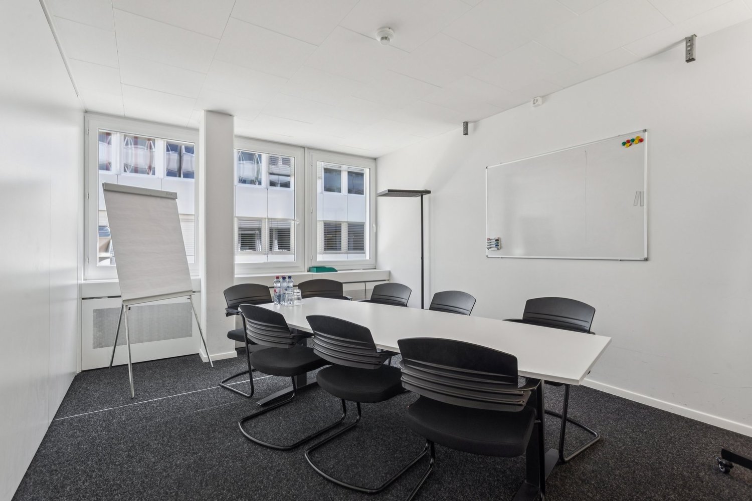 771m² de bureaux