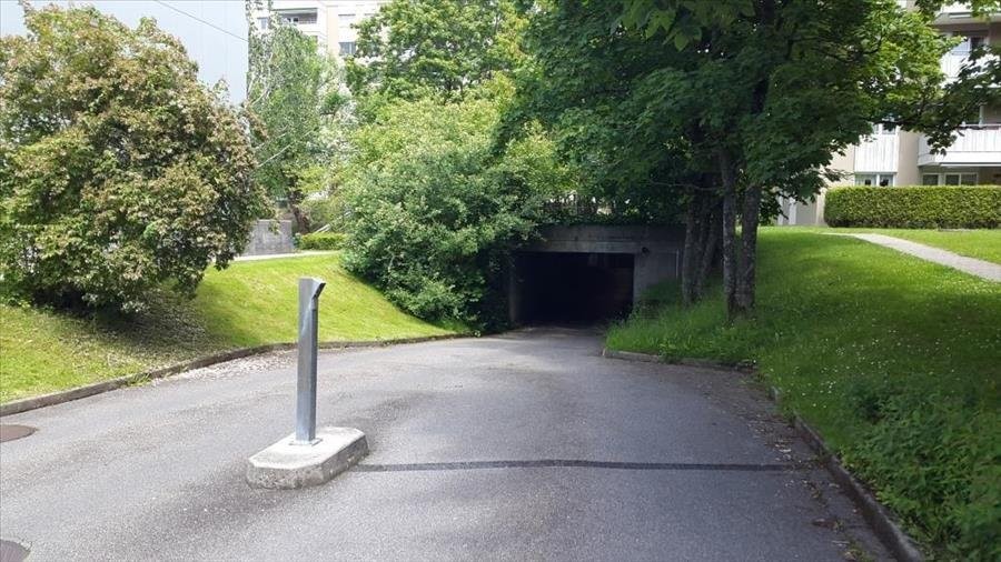 Parking à vélo couvert, photo 2 sur 2