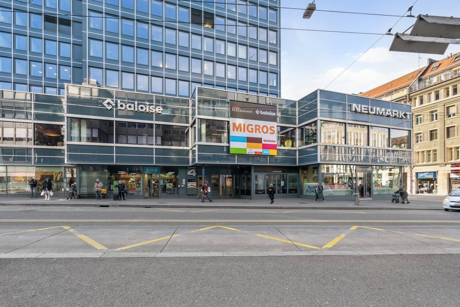 Magasin de 99m², photo 1 sur 6