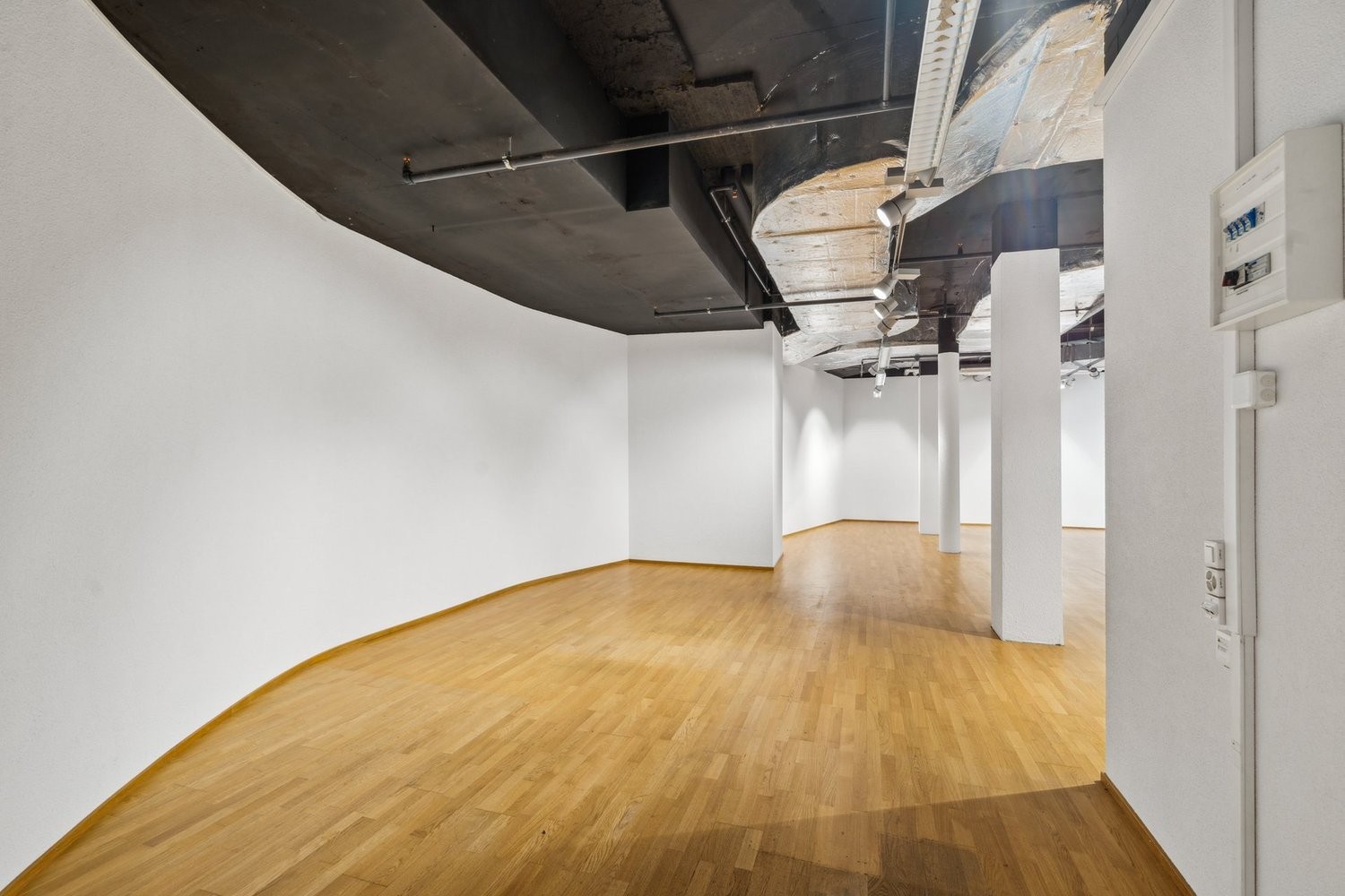 Magasin de 99m², photo 6 sur 6