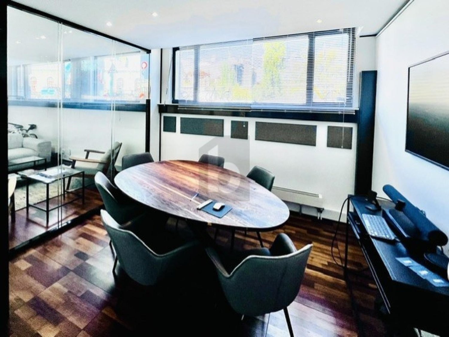 84m² office, photo 3 sur 4