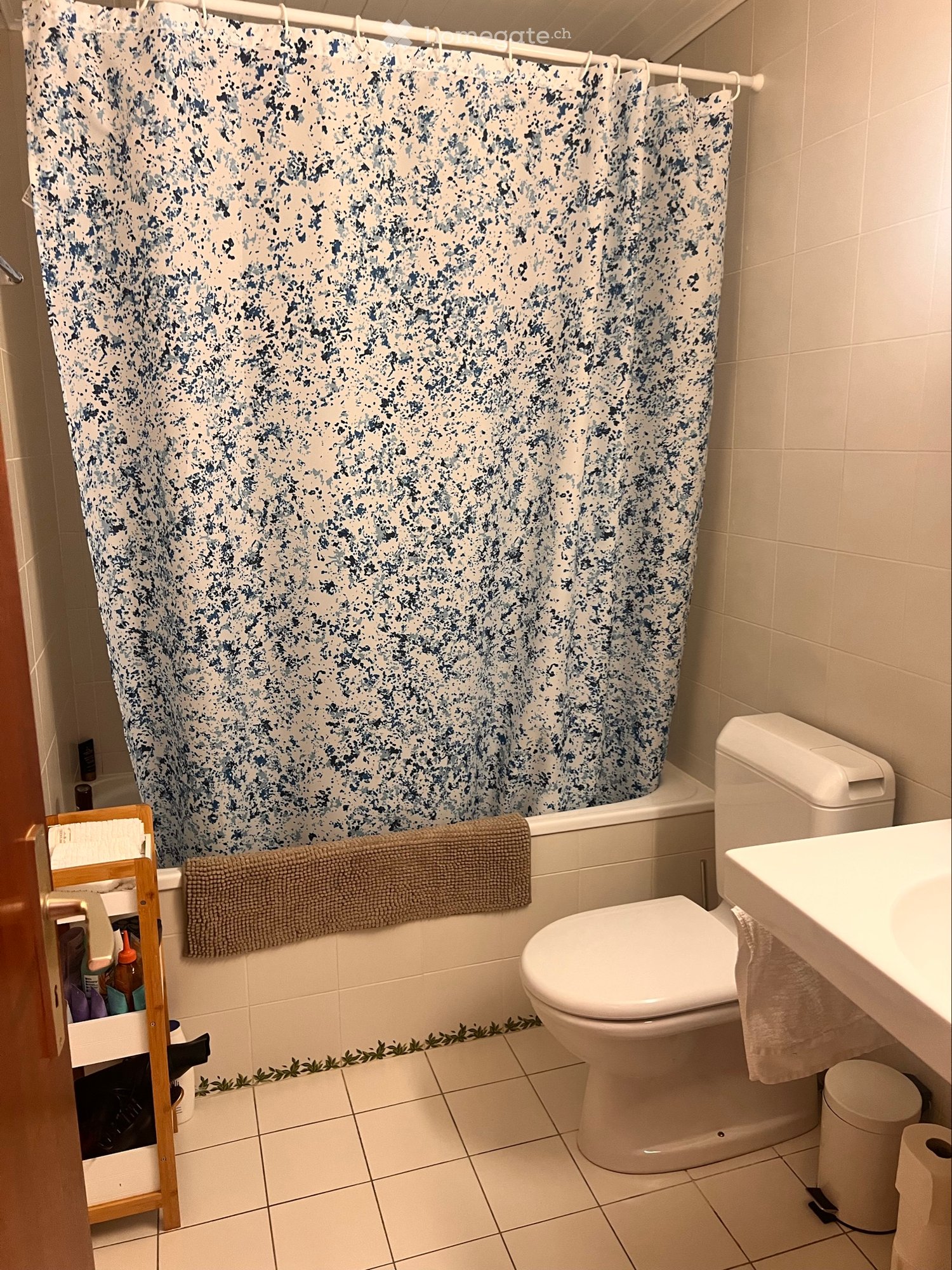 2 room single room, photo 2 sur 4