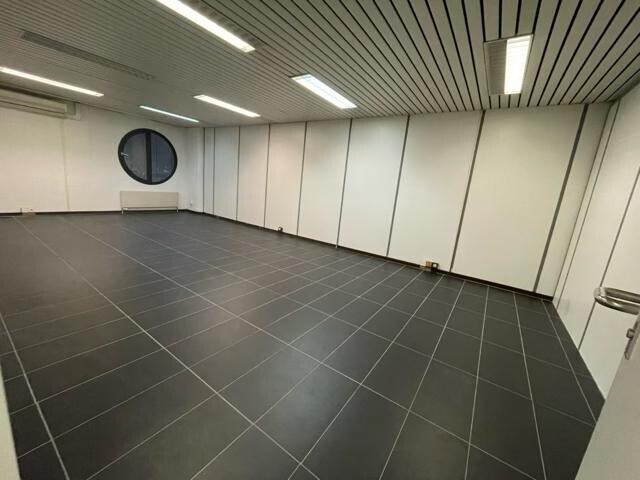 47m² bureau, photo 2 sur 2