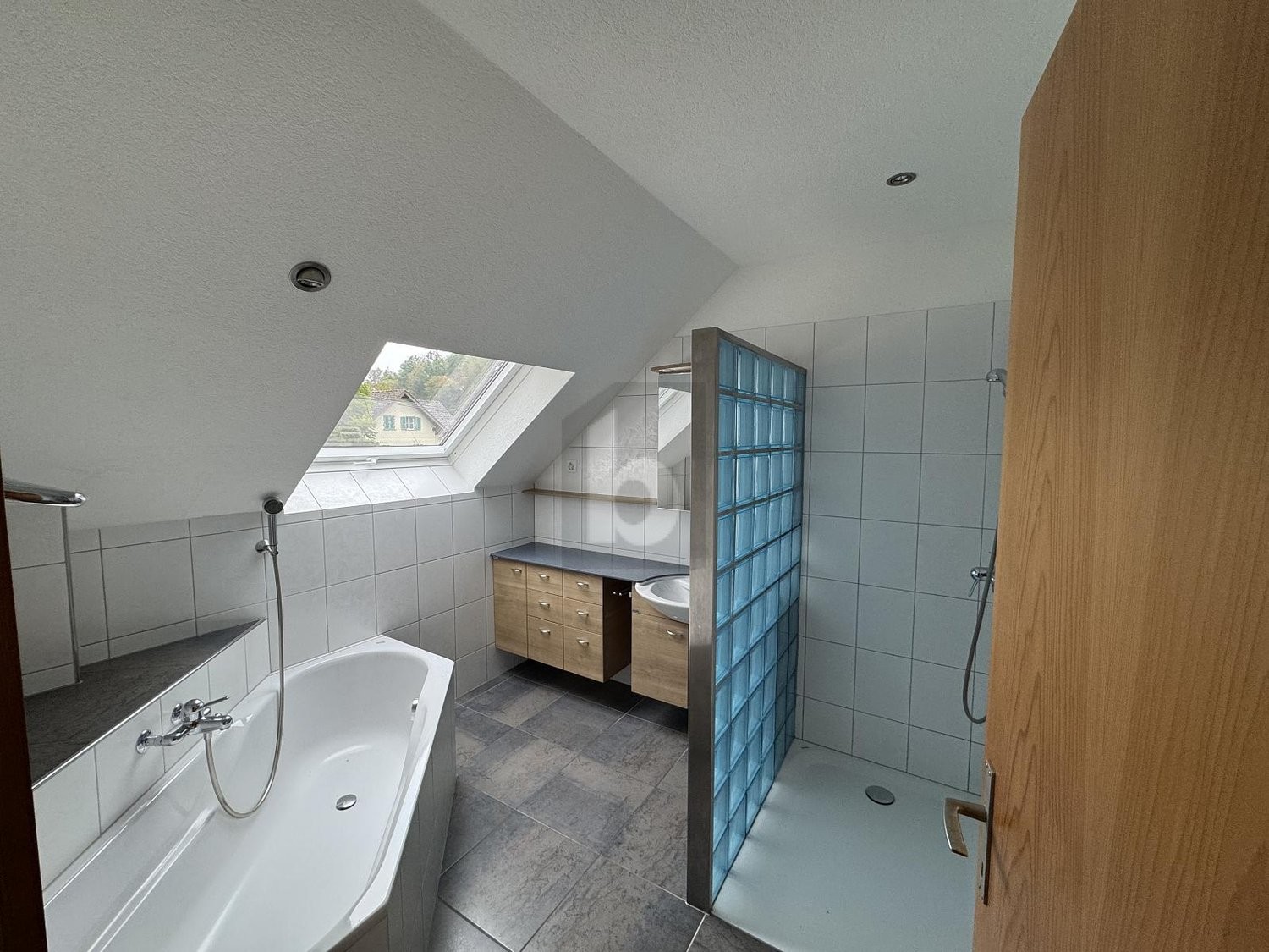 Appartement en attique de 5 ½ pièces, photo 4 sur 4