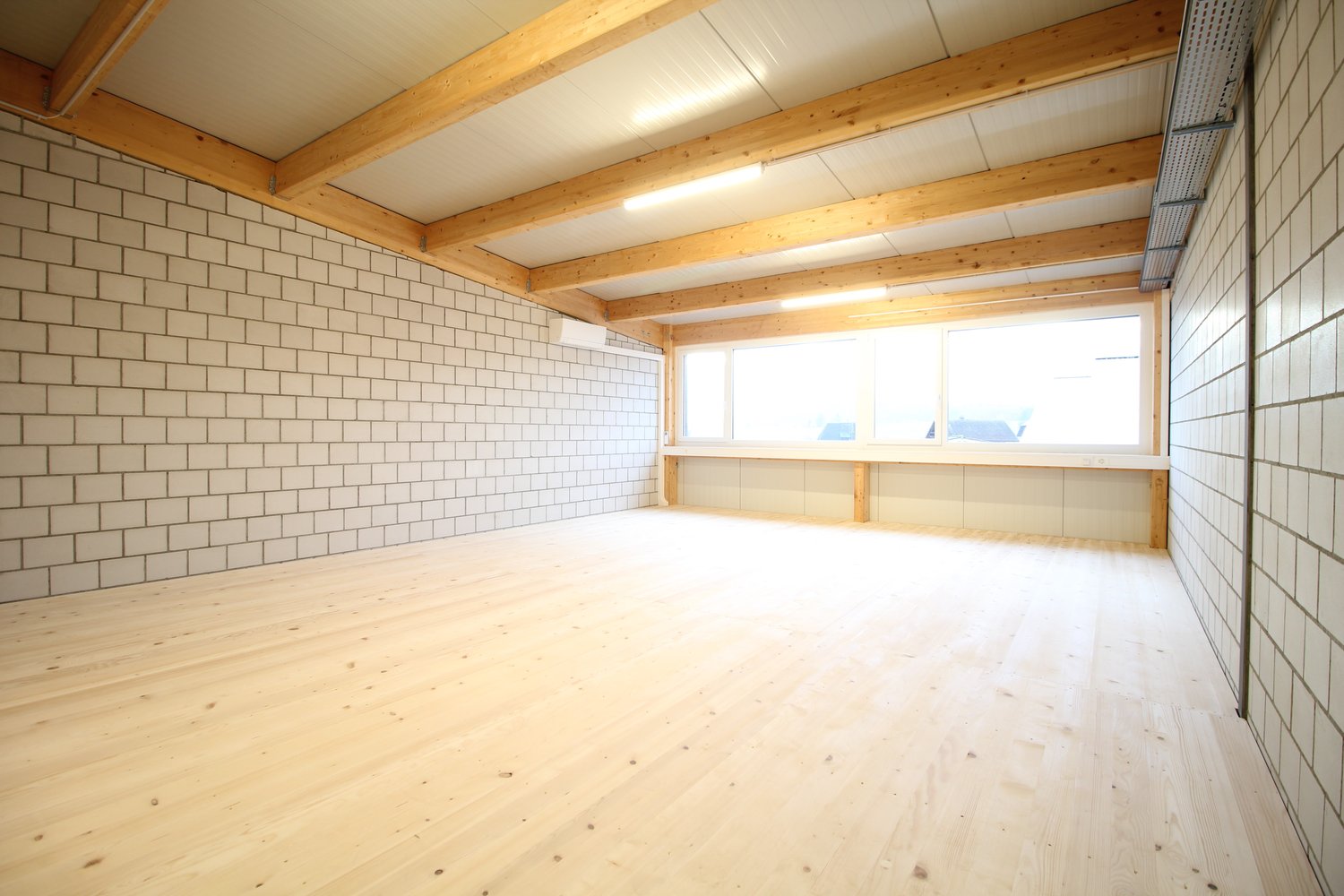 110m² commercial, photo 9 sur 10