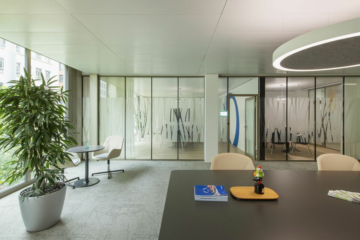 858m² de bureaux