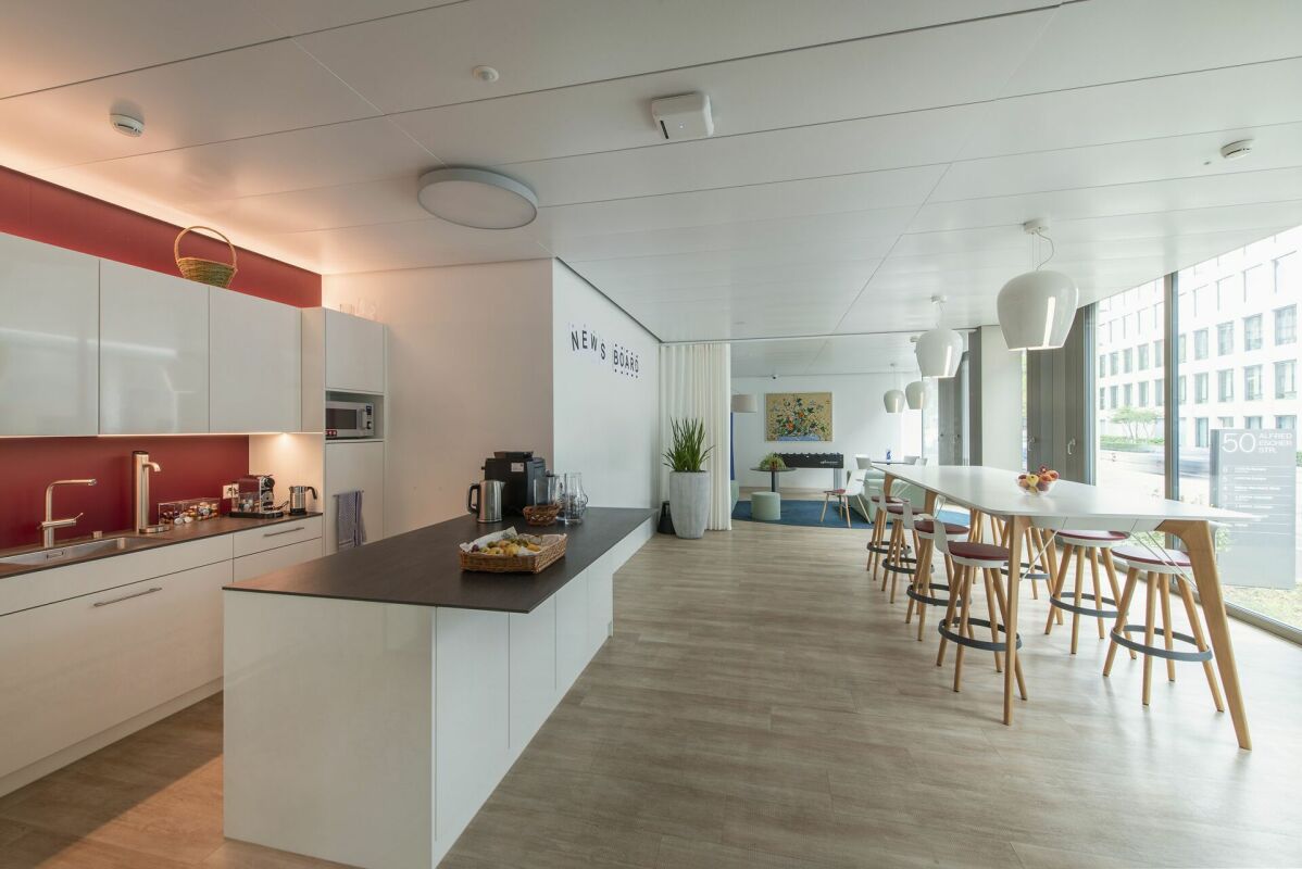 858m² de bureaux