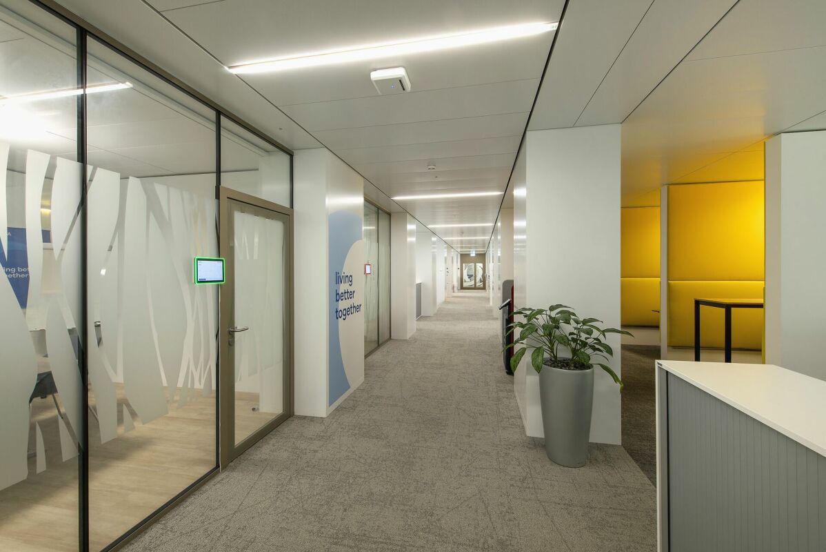 858m² de bureaux