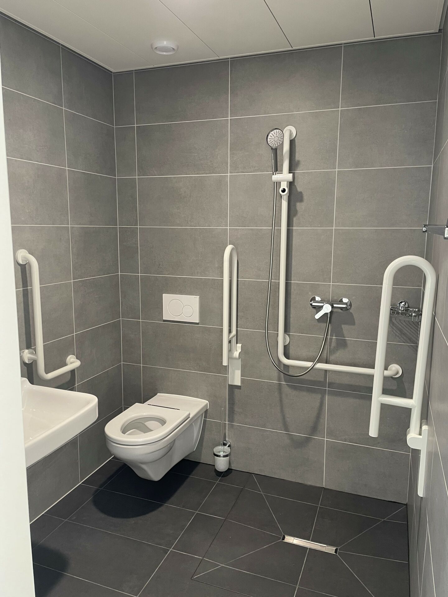 345m² commercial, photo 5 sur 5