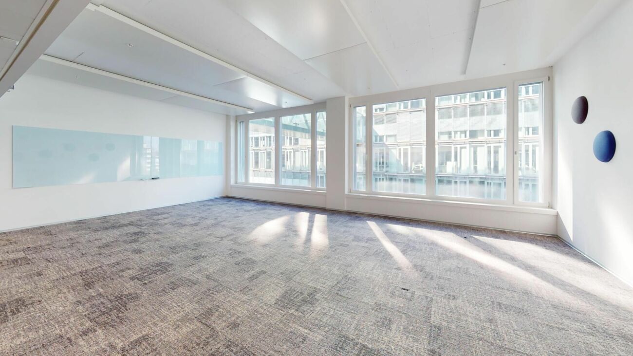 2200m² de bureaux