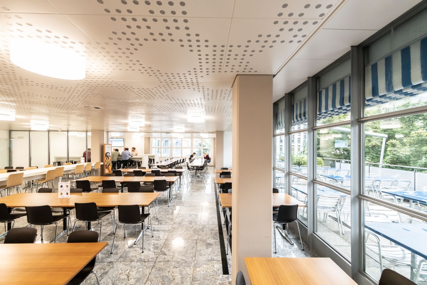 12000m² bureau