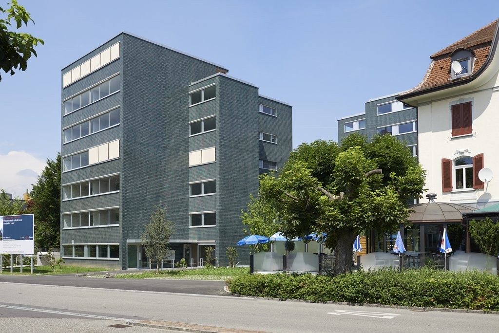 Place souterraine

Êtes-vous à la recherche d'un endroit sûr pour votre véhicule ? Dans notre complexe résidentiel à la gare de Wohlen, votre voiture ou votre moto est protégée de toute intempérie et stationnée en toute sécurité.

CHF 130.00 / Monat zuzüglich 8.1% MWST.

Intéressé ? Nous nous réjoui