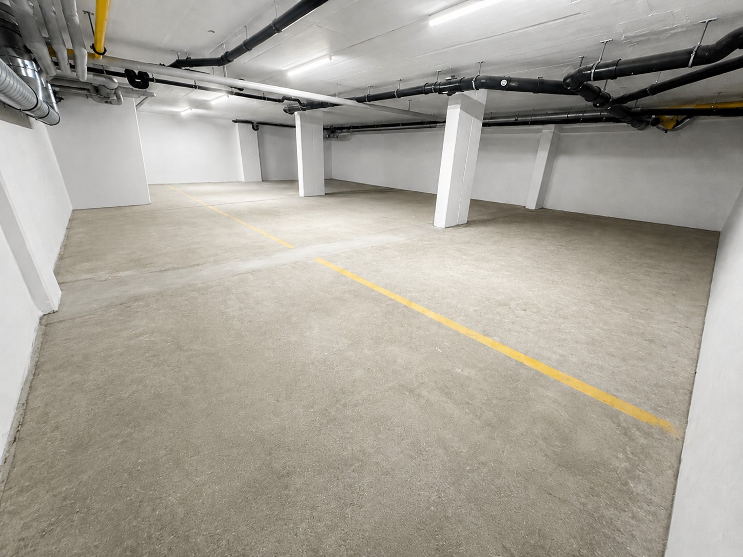 142m² salle de hobby