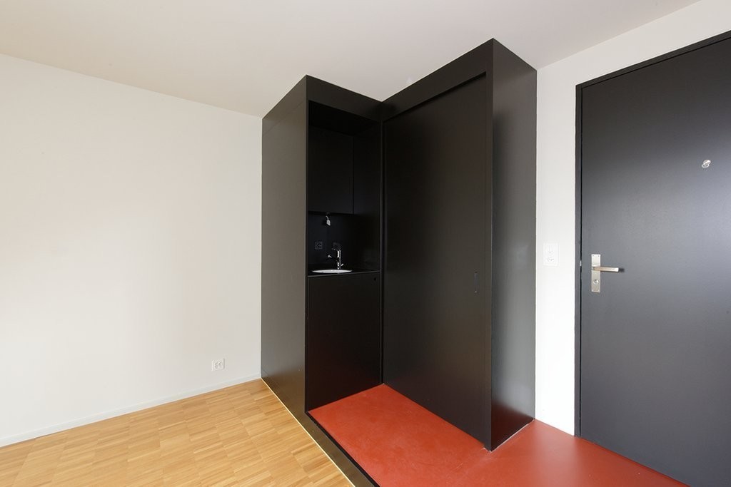 1 room single room
