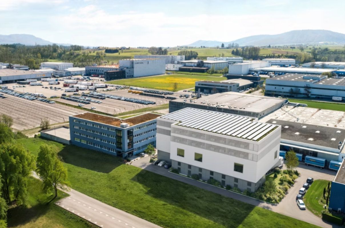 7200m² commercial, photo 3 sur 3