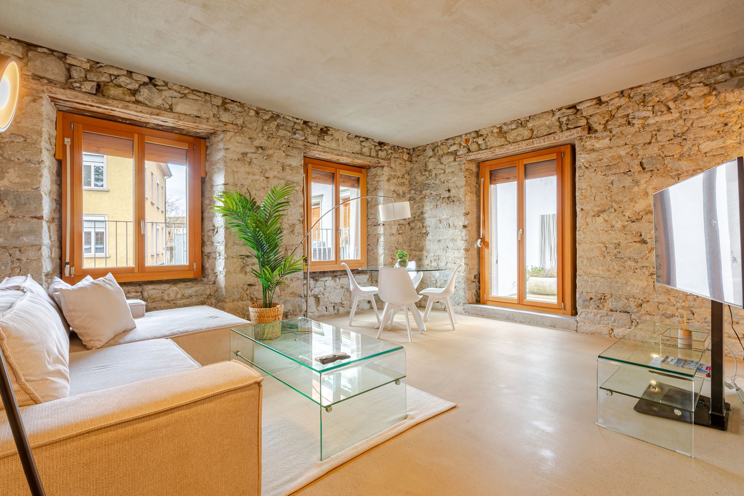 Appartement de 2 ½ pièces, photo 1 sur 10