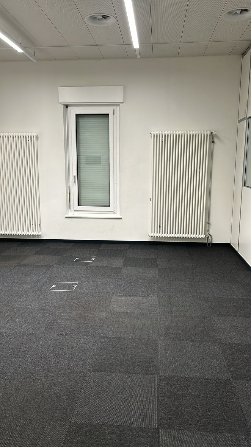 216m² office