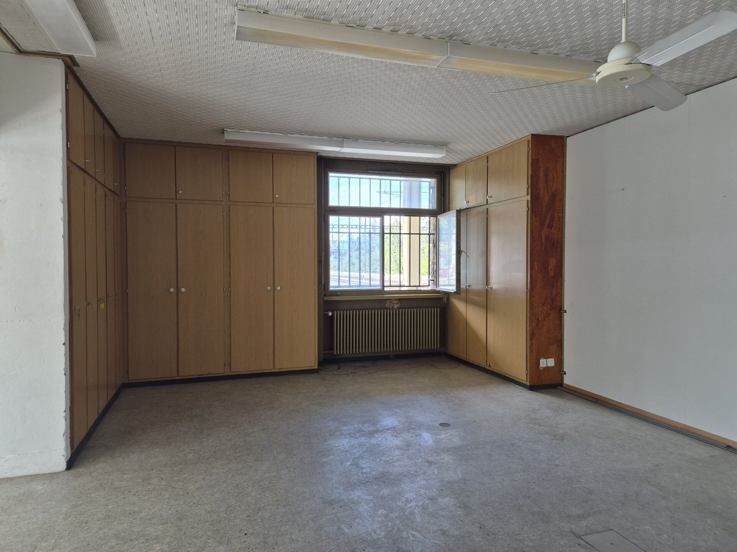 160m² office, photo 3 sur 6