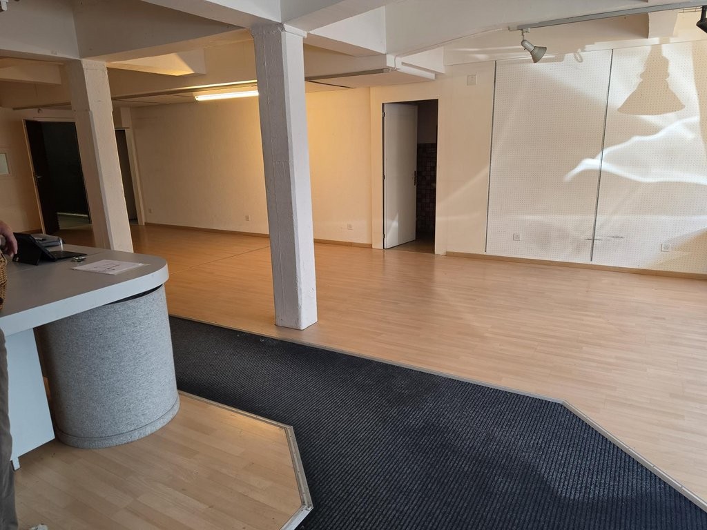 Commerce de 156m², photo 2 sur 9