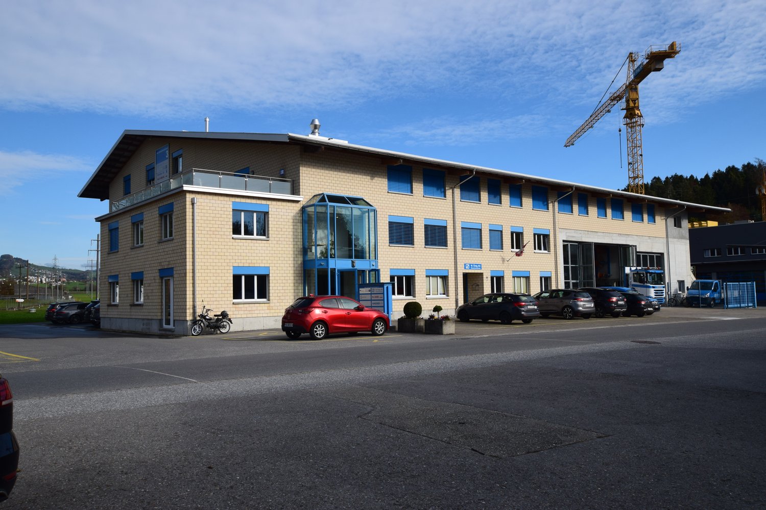 198m² commerciale