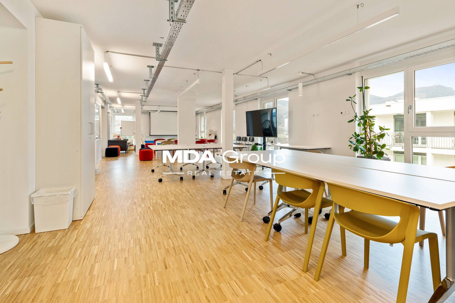 890m² bureau, photo 4 sur 10