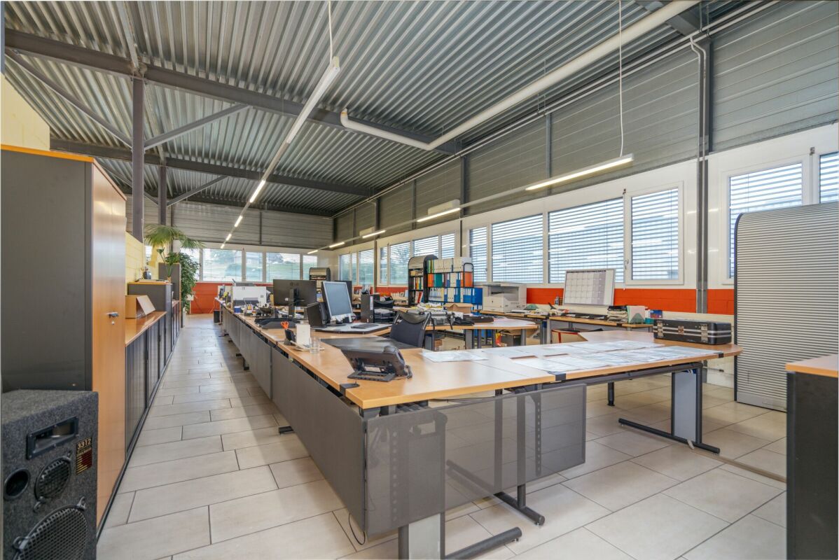 Usine de 915m²
