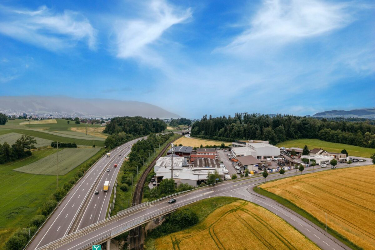 Usine de 915m²
