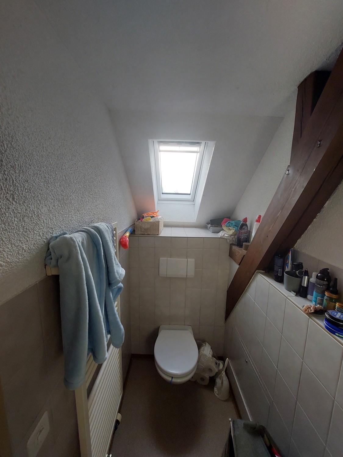 Appartement d'une pièce

Nous louons un appartement d'une pièce confortable et lumineux situé en emplacement central à 8472 Seuzach.
L'appartement est idéal pour une personne seule et offre un plan pratique avec un espace séjour/nuit lumineux ainsi qu'une cuisine fonctionnelle et une salle de bain.
, photo 4 sur 4