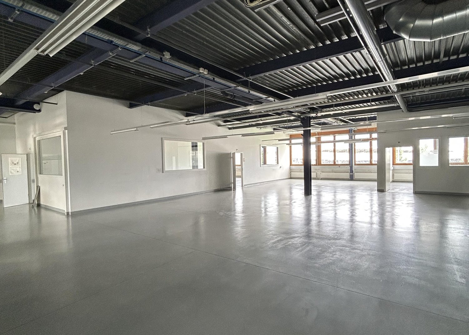 176m² industrial object
