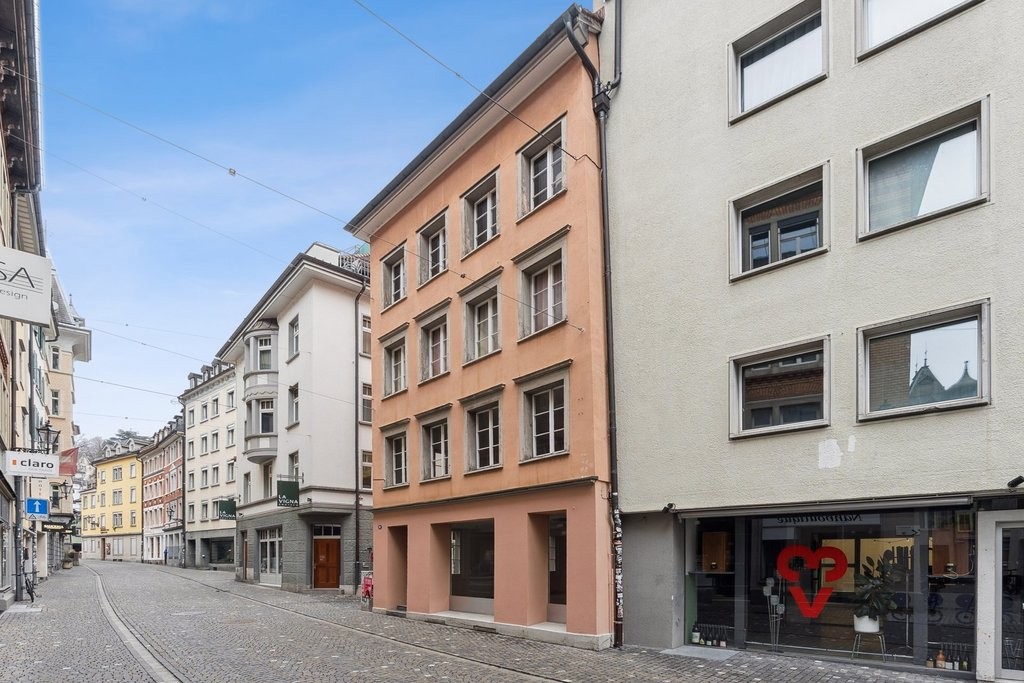 Commerce de 107m², photo 2 sur 6