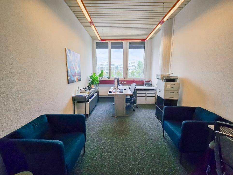 234m² office