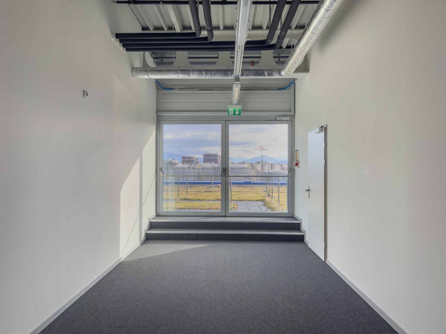 5000m² commercial