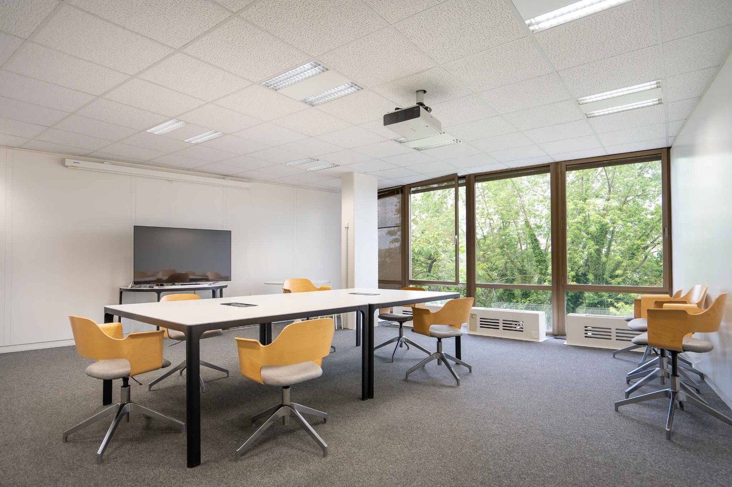 13m² office