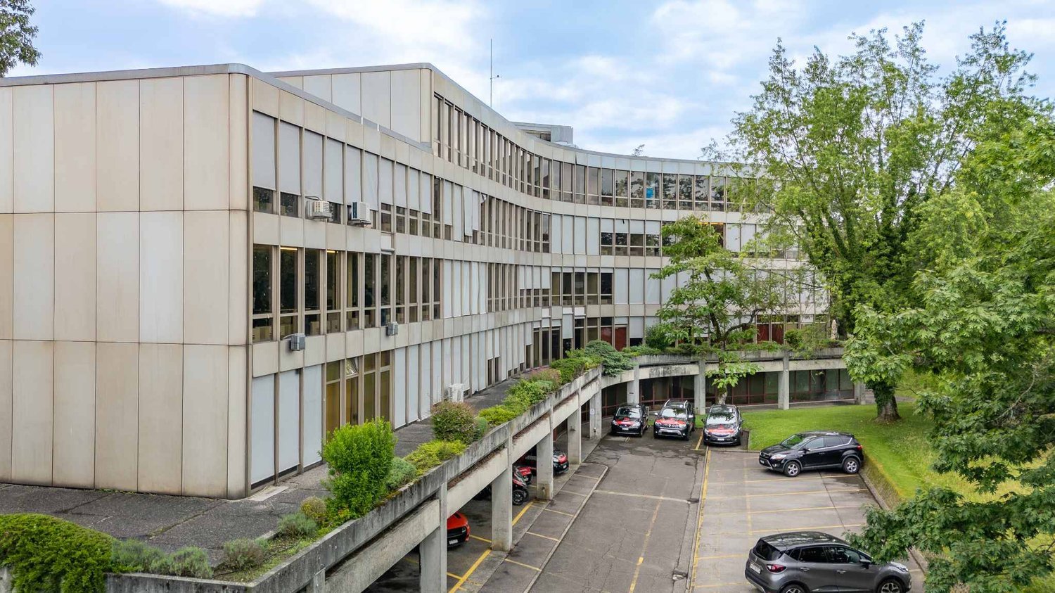 13m² office