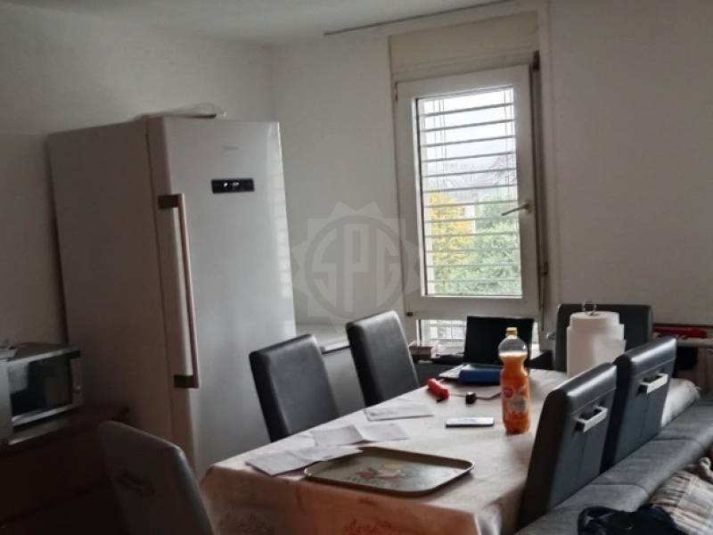1 room apartment, photo 2 sur 2