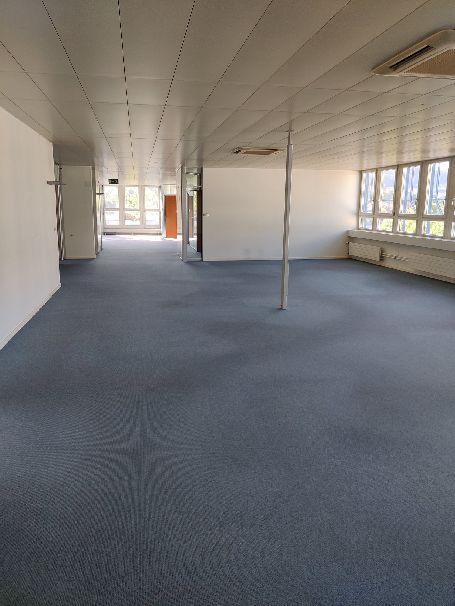488m² bureau, photo 2 sur 5
