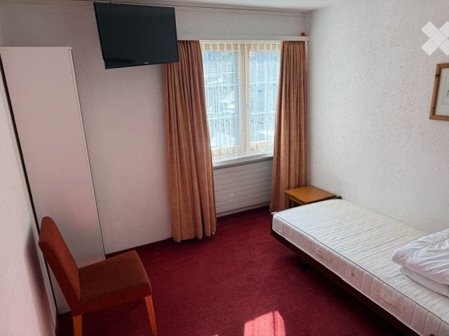 chambre individuelle d'une pièce, photo 5 sur 5