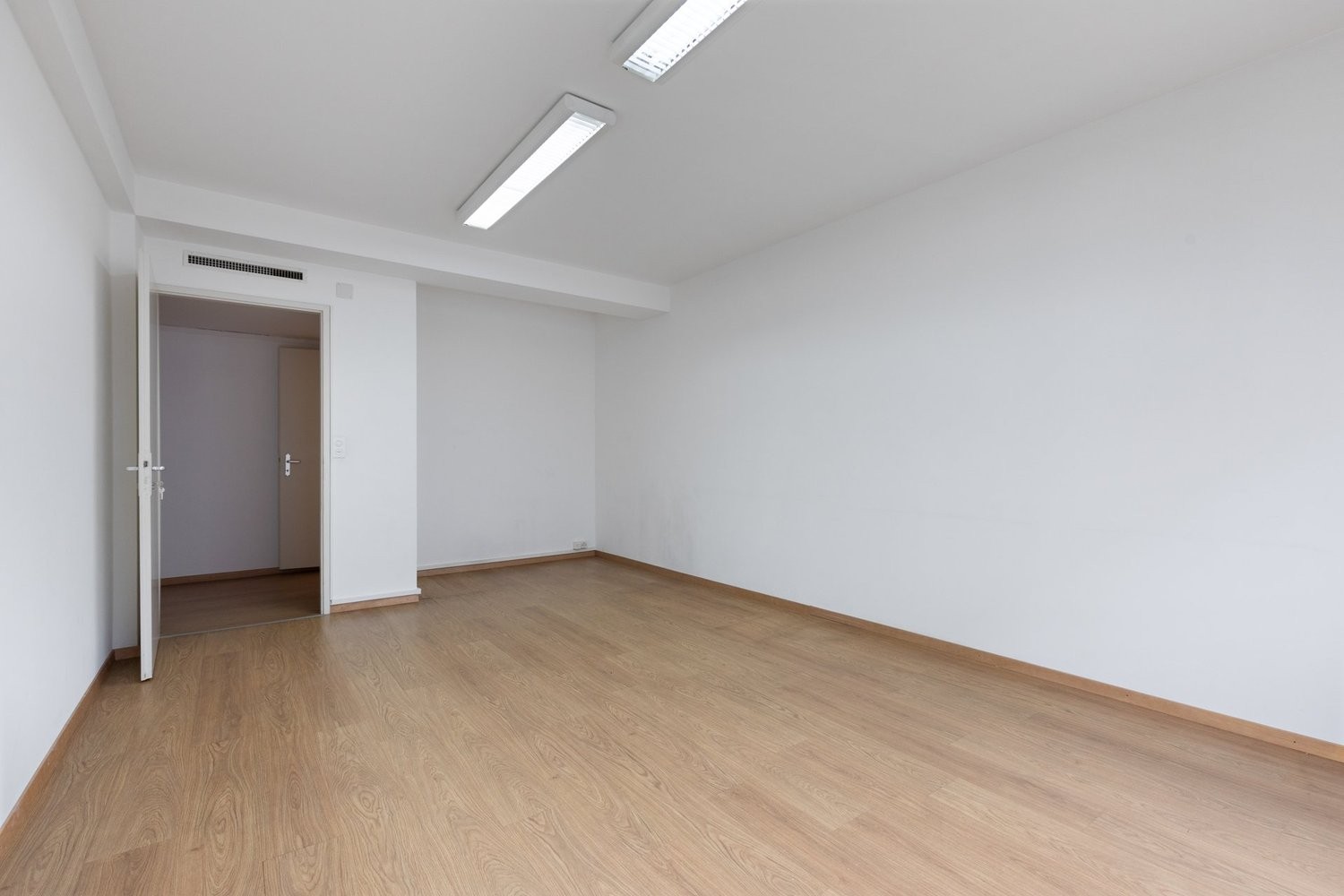 218m² office, photo 8 sur 10