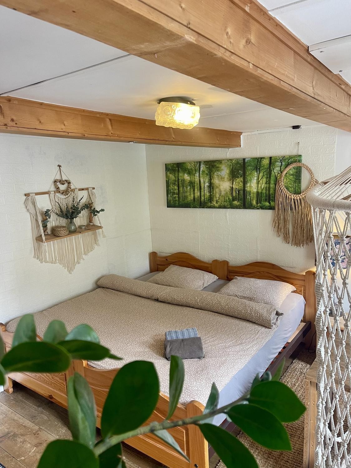 Chambre à louer à la mois ou à plus long terme dans notre maison à Sevelen avec cuisine et salle de bain communes.
Des visites peuvent volontiers être organisées. Pour toute question complémentaire, veuillez nous contacter directement., photo 6 sur 6