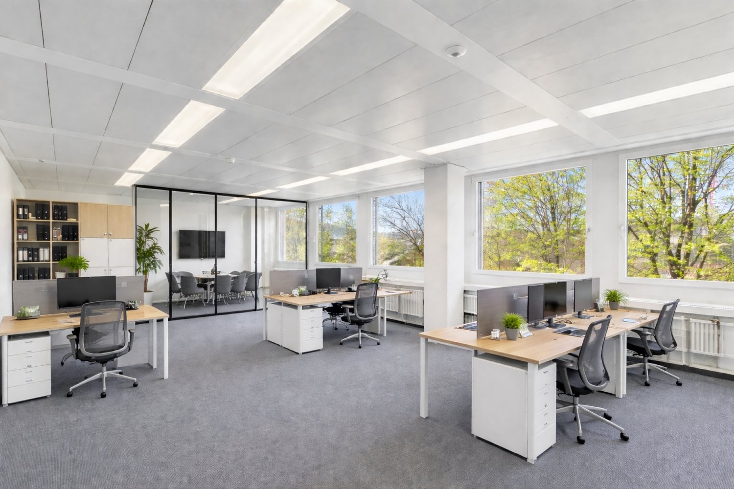 178m² bureau, photo 2 sur 7